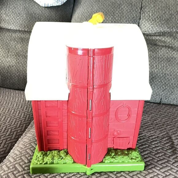 Battat Big Red Barn Animal Farm Playset for Toddlers 18M+ Barn Only - Picture 8 of 8